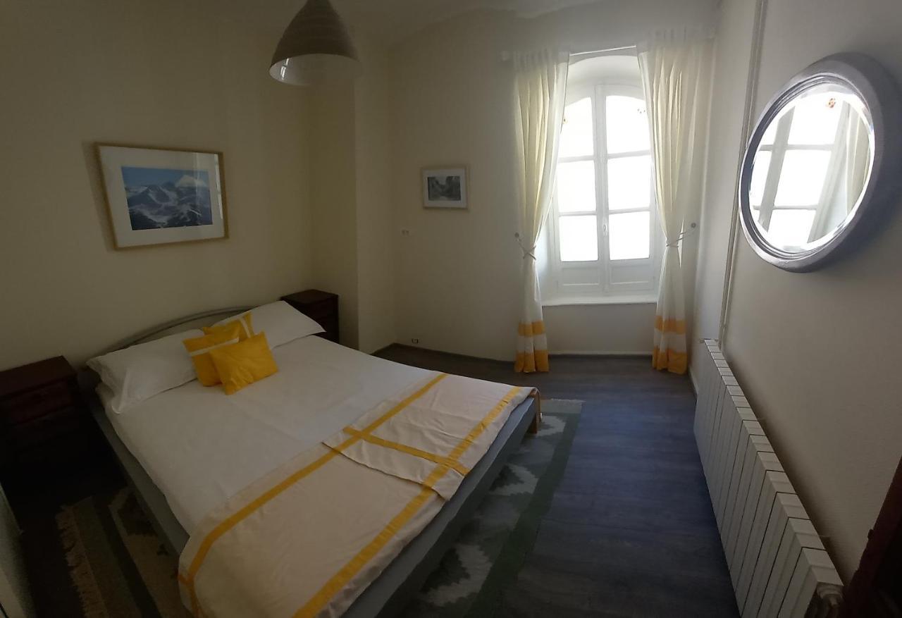 Velo Ariege Pyrenees Bed & Breakfast La Bastide-de-Serou ภายนอก รูปภาพ